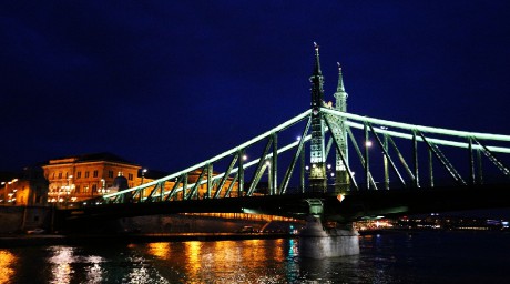 Budapešť - most Svobody (2)