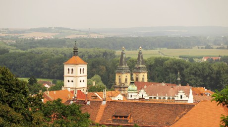007-Roudnice nad Labem - zvonice augustiniánského kláštera a kostel Narození panny Marie