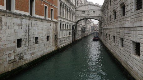 Benátky_Ponte dei Sospiri (2)