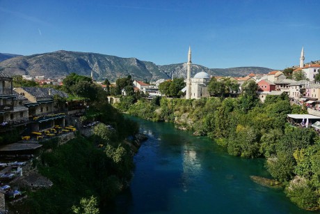 Mostar_ze Starého mostu na Neretvu (6)