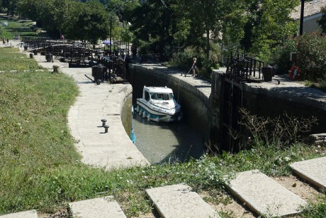 2018_08_15_Francie_Béziers_Canal du Midi_zdymadla ve Fonserannes_04