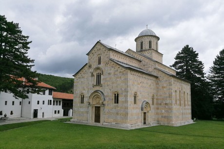 2019_07_14_Kosovo_klášter Visoky Dečani (3)