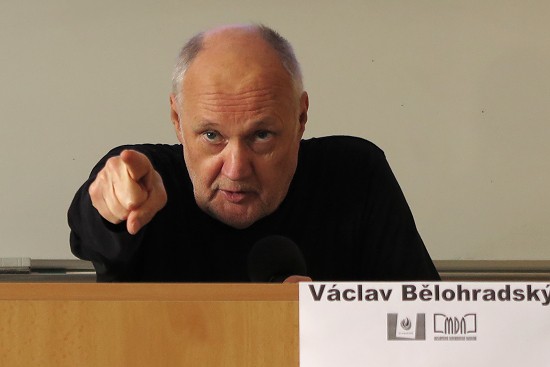 Profesor Václav Bělohradský na Letní ekologické akademii 2016