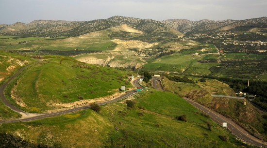 Sjezd z Golan ke Galilejskému jezeru